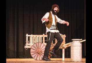 <em>Fiddler on the Roof</em> Article Photo - 